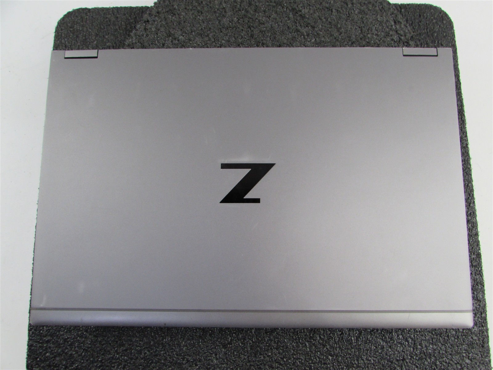 HP ZBOOK FURY 15 (G8) FHD CORE I9-11950H 1TB SSD 32GB RAM RTX A4000 NO O.S