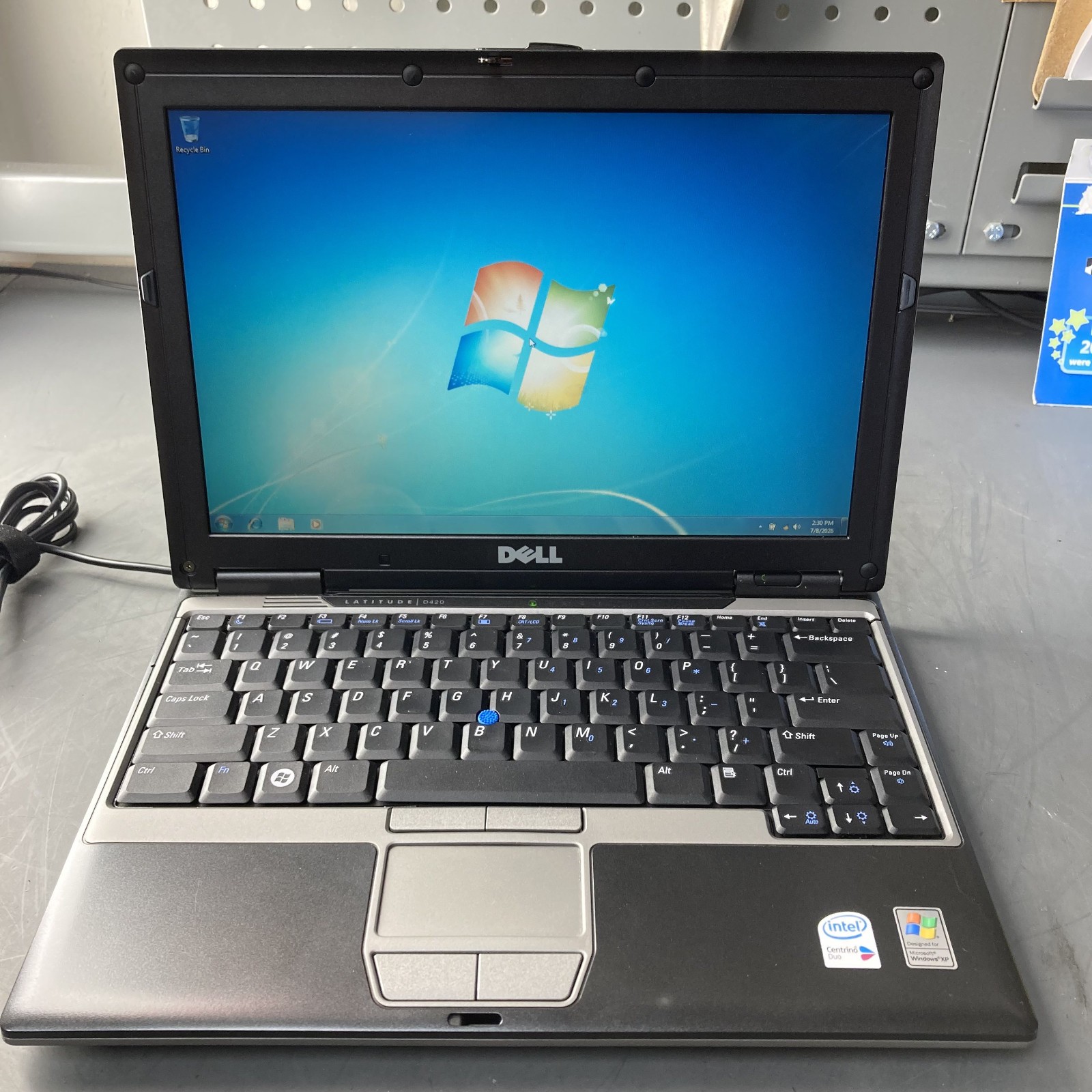 Dell Latitude D420 Core Duo 1.20GHz 2GB RAM 31GB SSD Windows 7 Retro Gaming