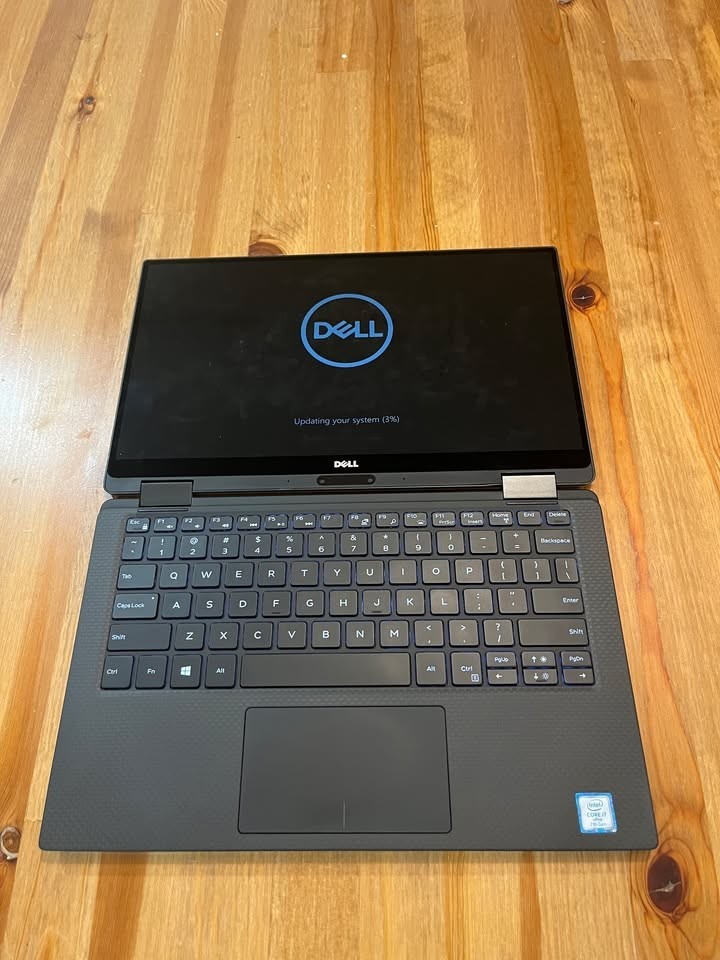 Dell XPS 13 9365 2-in-1 13.3″ FHD TouchScreen Core i7-7Y75 8GB 256GB SSD Win 10
