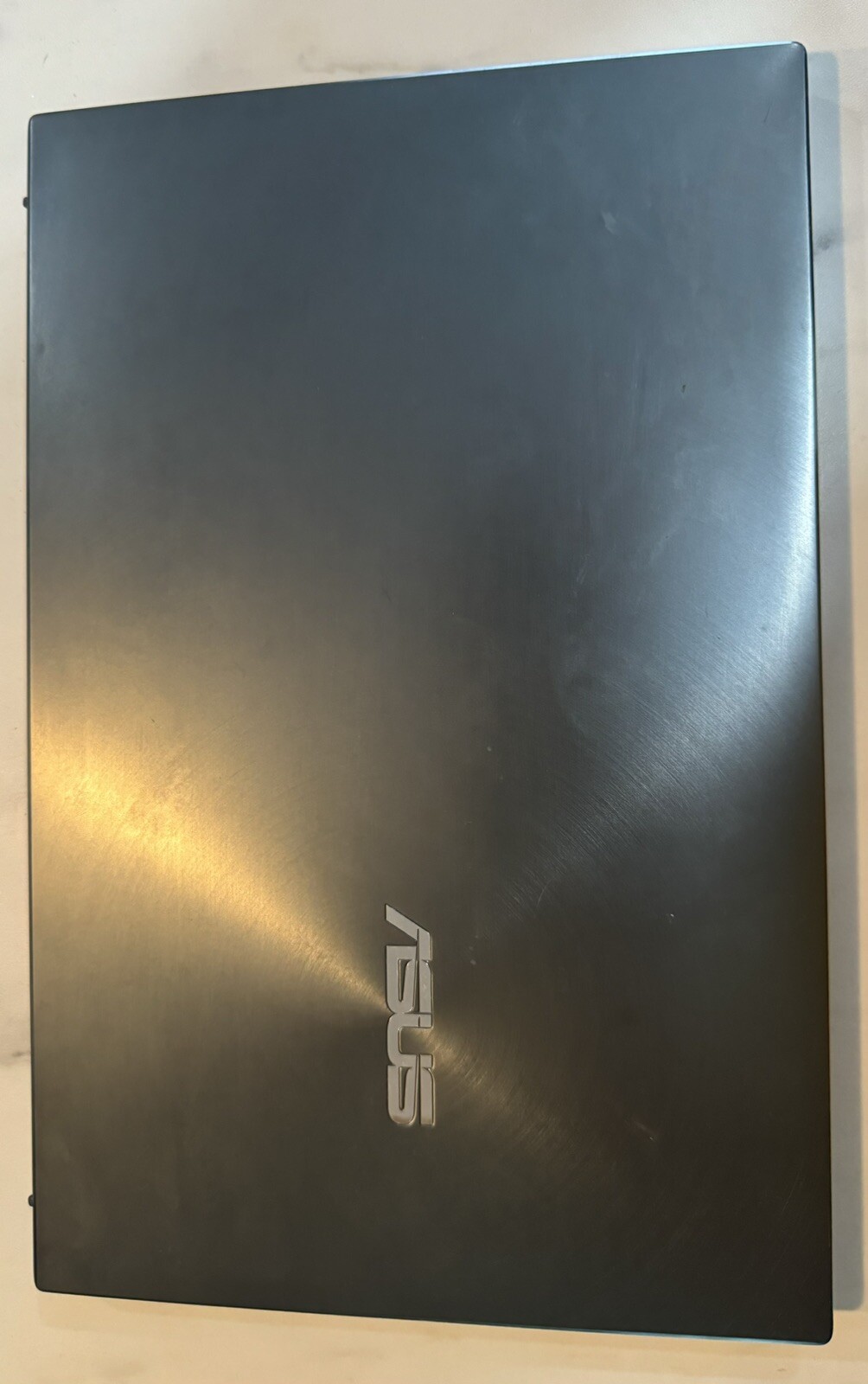 Asus zenbook 14 I5-1035G1 8GB RAM 512GB NVMe SSD Windows 11 1080p IPS Display