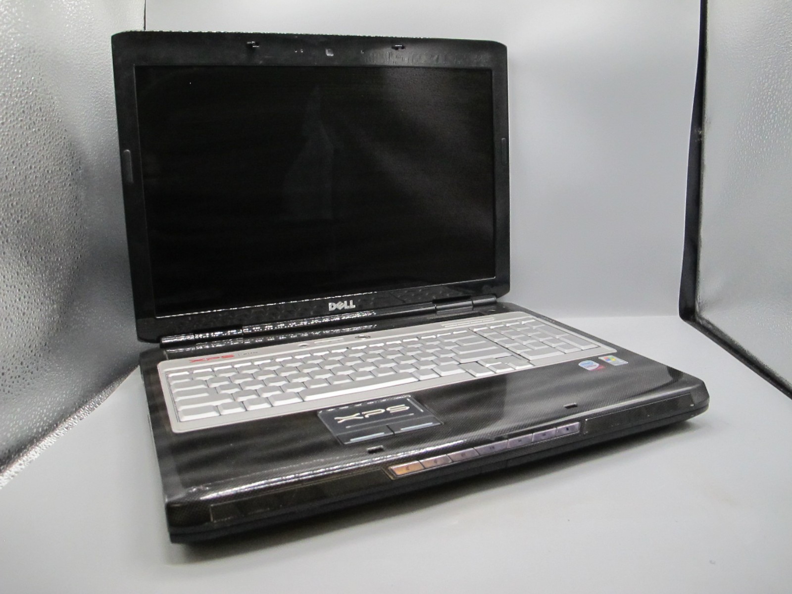 Dell XPS M1730, Intel Core2Duo P8700,GeForce 8700M,4GB RAM, 80GB SSD + HDD + A/C