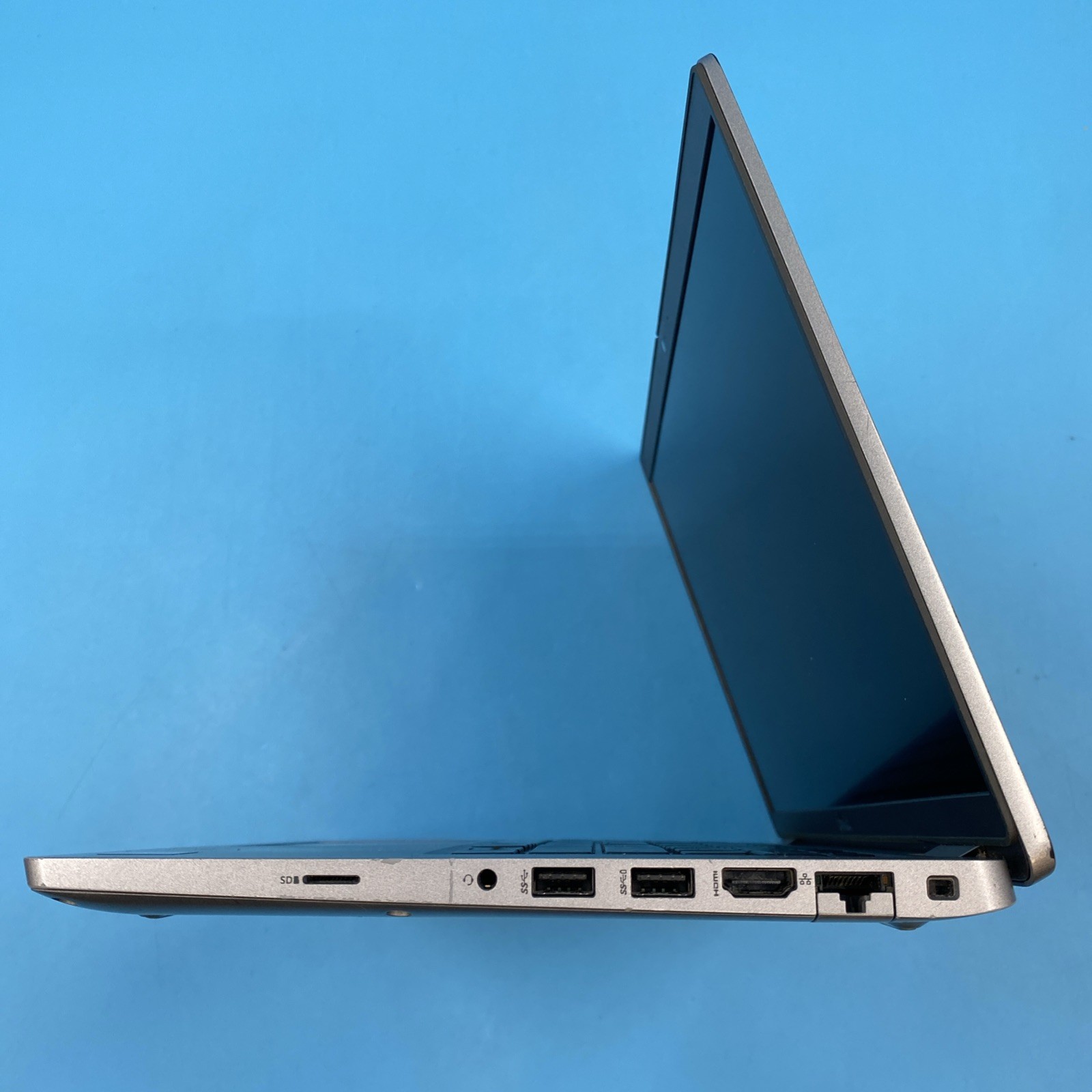 Dell Latitude 5420 | i5-1135G7 | 8GB RAM | 256GB SSD | NO OS | 51% BATT