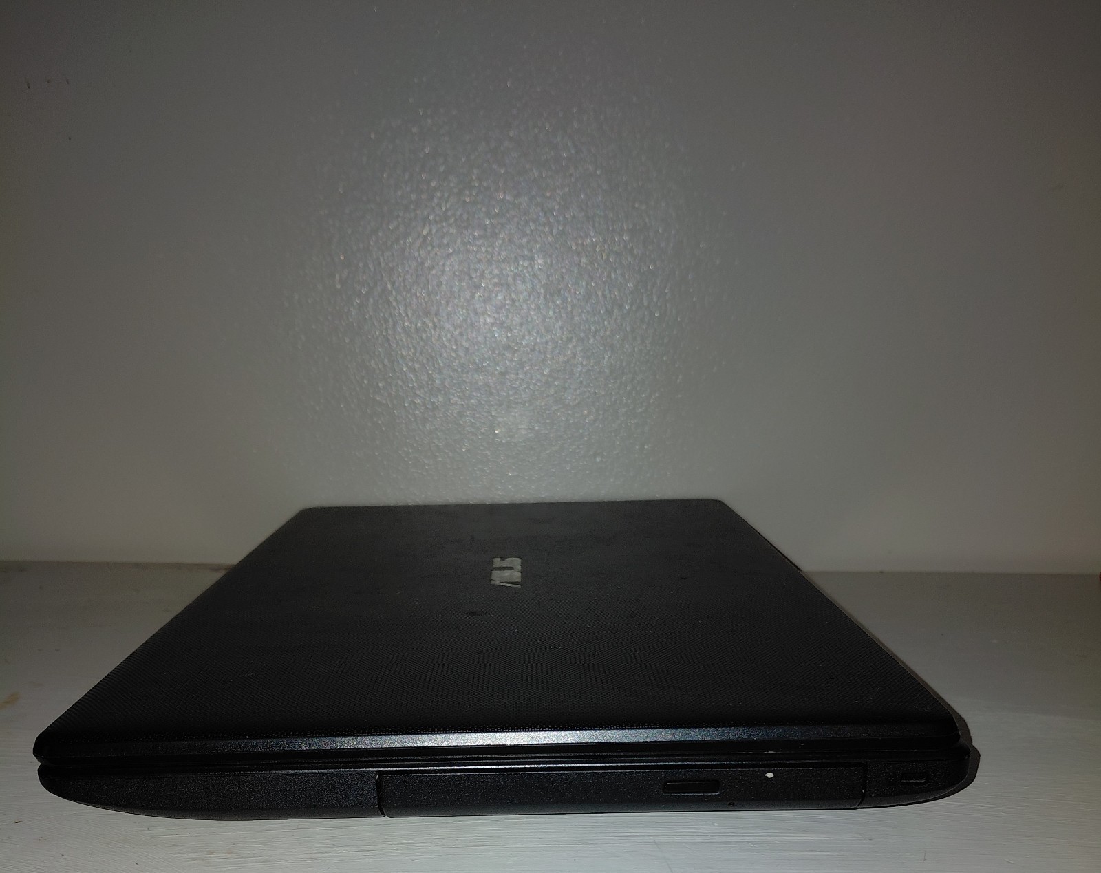 ASUS X551M 15.6″ Laptop w/ Celeron N2815 1.86GHz CPU 4GB RAM – No HDD/OS