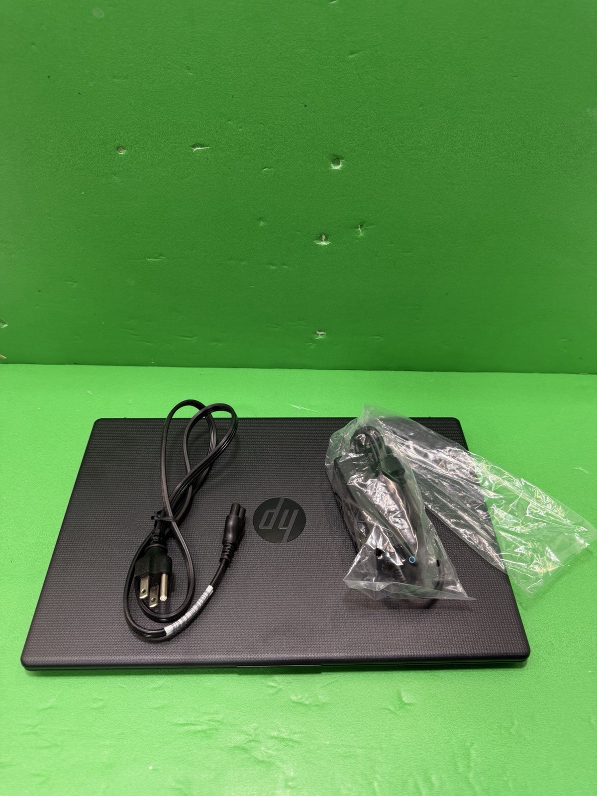 Hp 15-FC0XXX AMD Athlon Gold 7220u 8gb Ram 256gb Storage