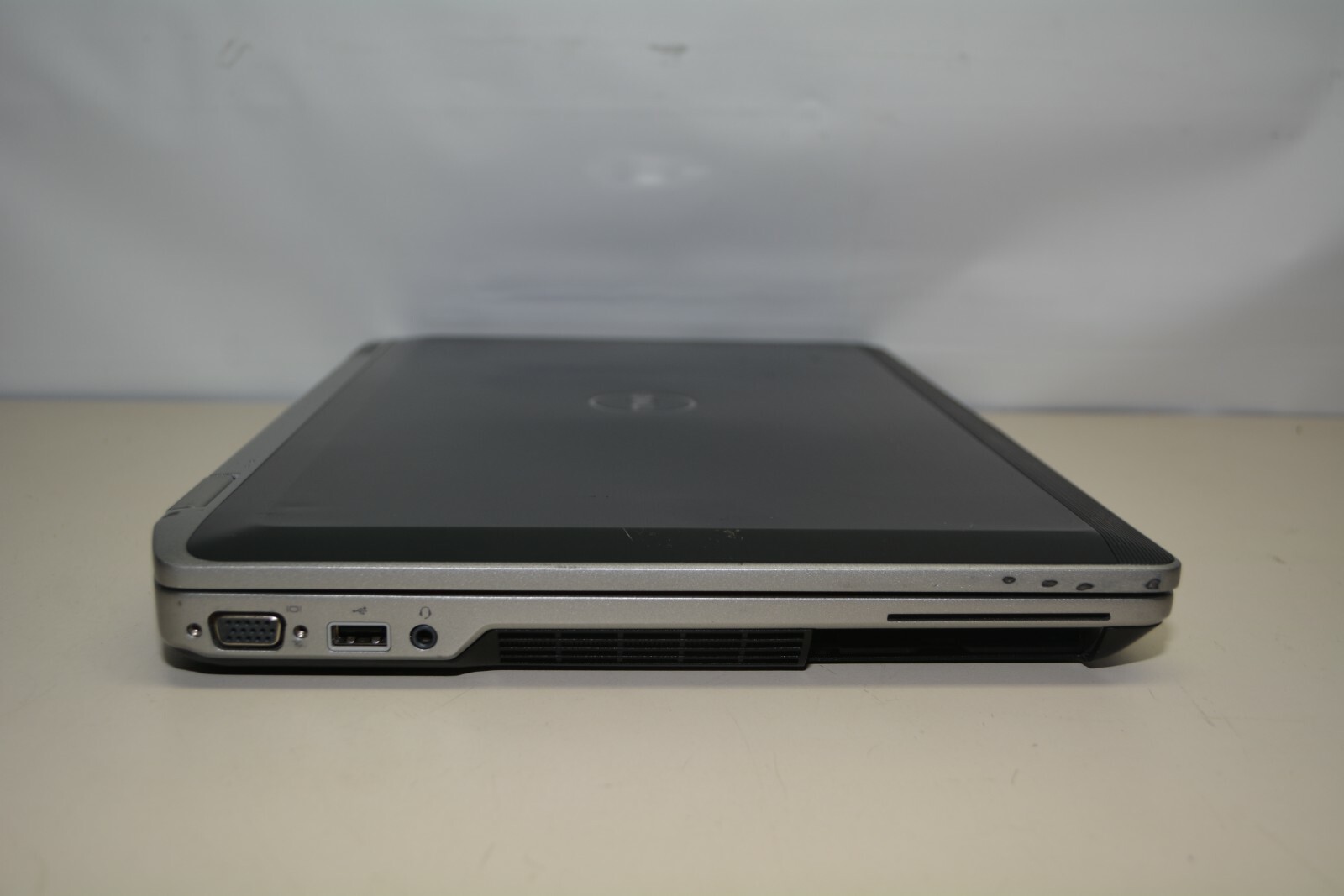 Dell Latitude E6520 Intel Core i7-2620M 2.70GHZ 8GB Ram No HD #L204
