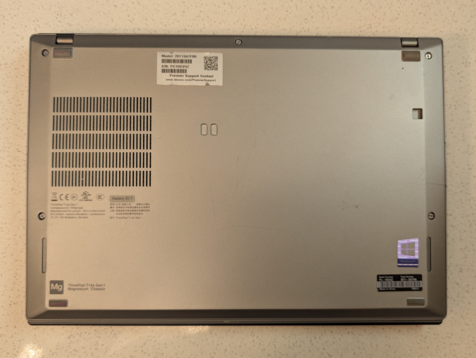 Lenovo Thinkpad T14s Gen 1 Touch Intel i7-10510 32GB 256GB SSD Linux Mint | A+++