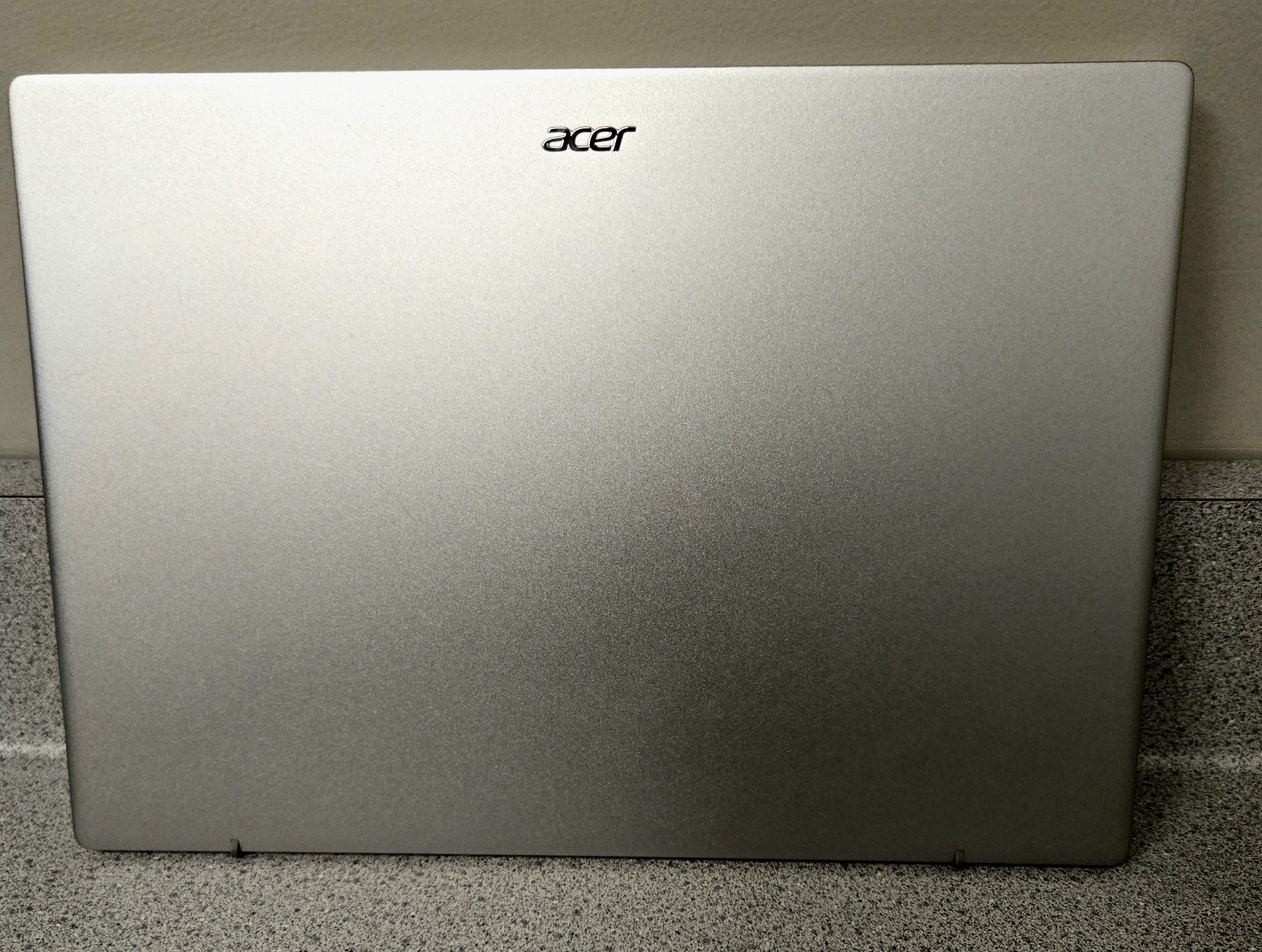 Acer Swift Go Intel Core i7 – Evo Thin & Light – (SFG14-71T-72QV) 65w charger!