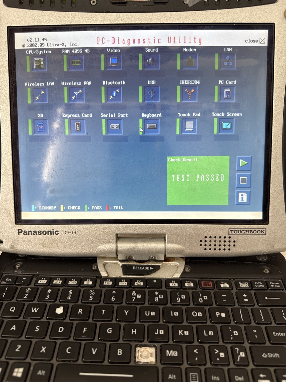 Panasonic Toughbook CF-19 MK5 i5-2520M 2.50GHz 4GB|NoHDD|No Caddy|No AC charger