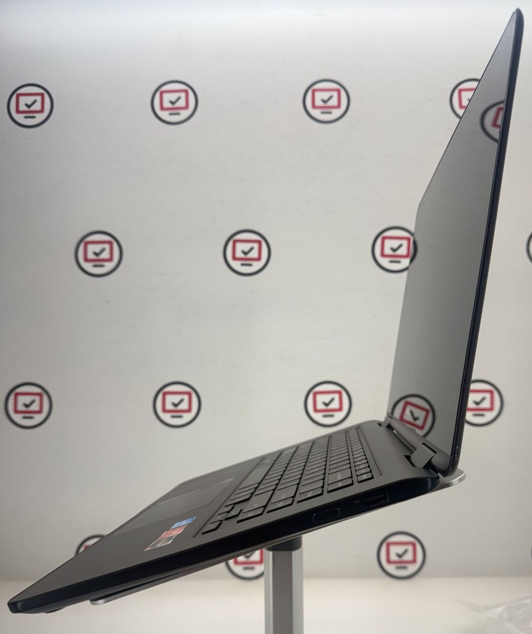 SAMSUNG Notebook 7 Spin 15.6″ FHD Touch AMD RYZEN 5 3500U 256GB SSD 8GB RAM