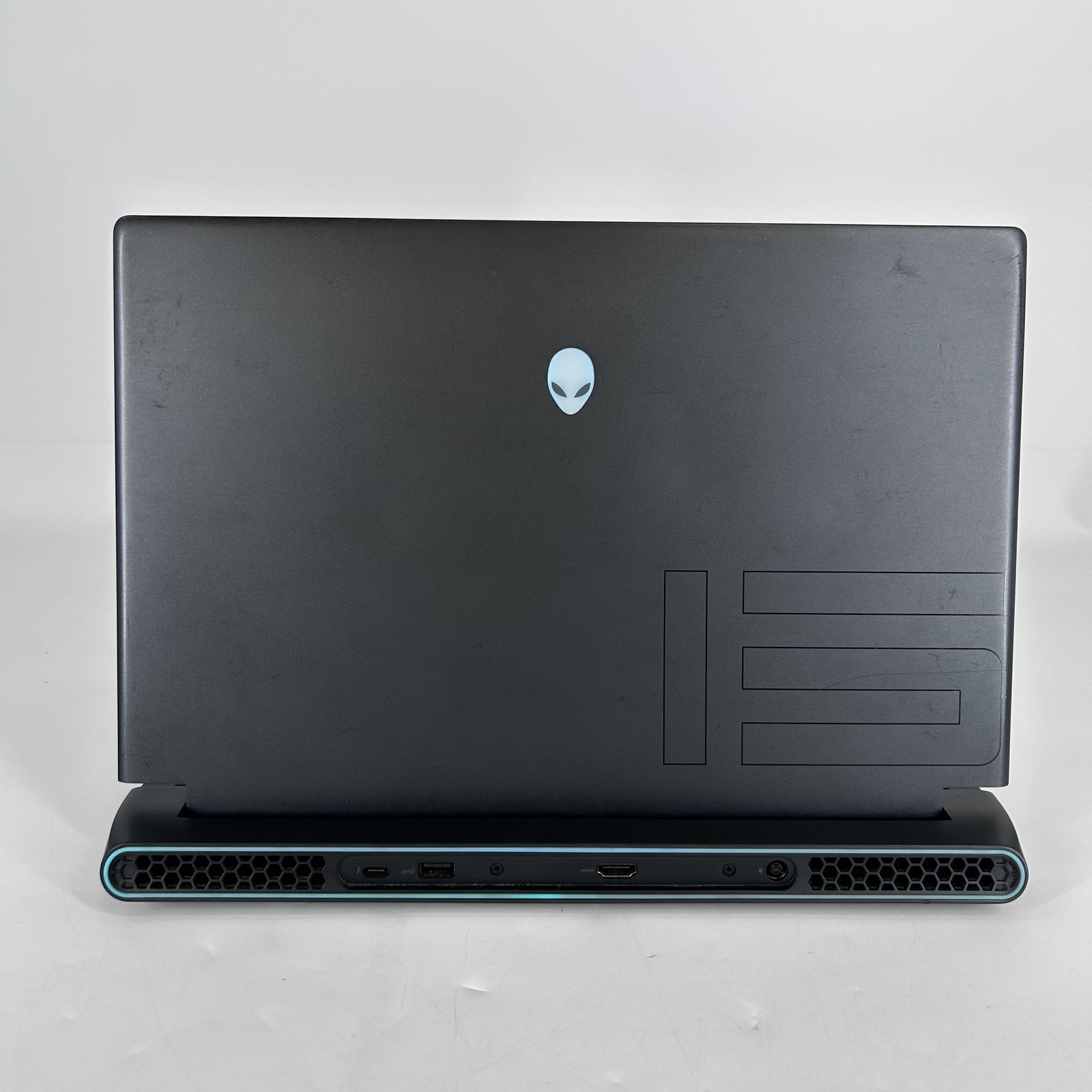 Dell Alienware m15 R7 240Hz 2K i7-12700H 16GB 1TB SSD RTX 3070 Ti WHITE SPOTS