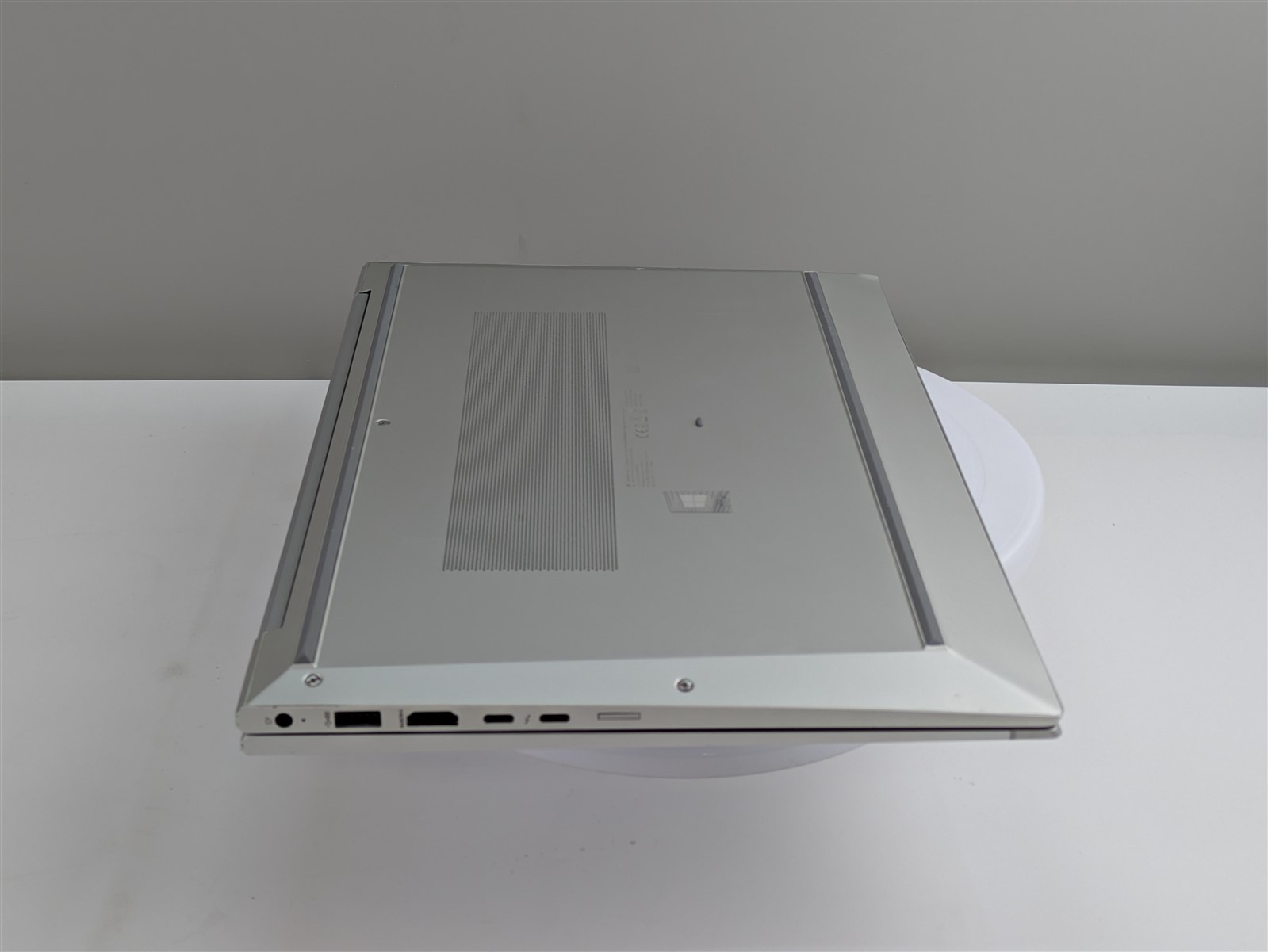 HP EliteBook 850 G8 i7-1165G7 16GB RAM 256GB SSD 15.6″ FHD W11P (26967)