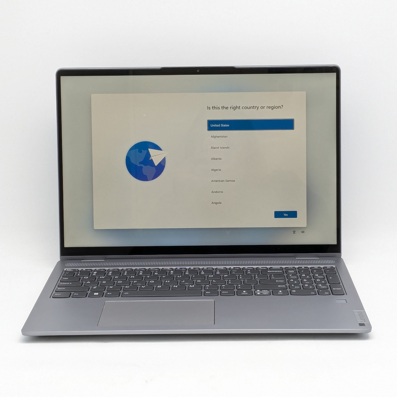 Lenovo IdeaPad Flex 5 16ABR8 16″ Ryzen 7 7730U 16GB DDR4 512GB SSD Windows 11H