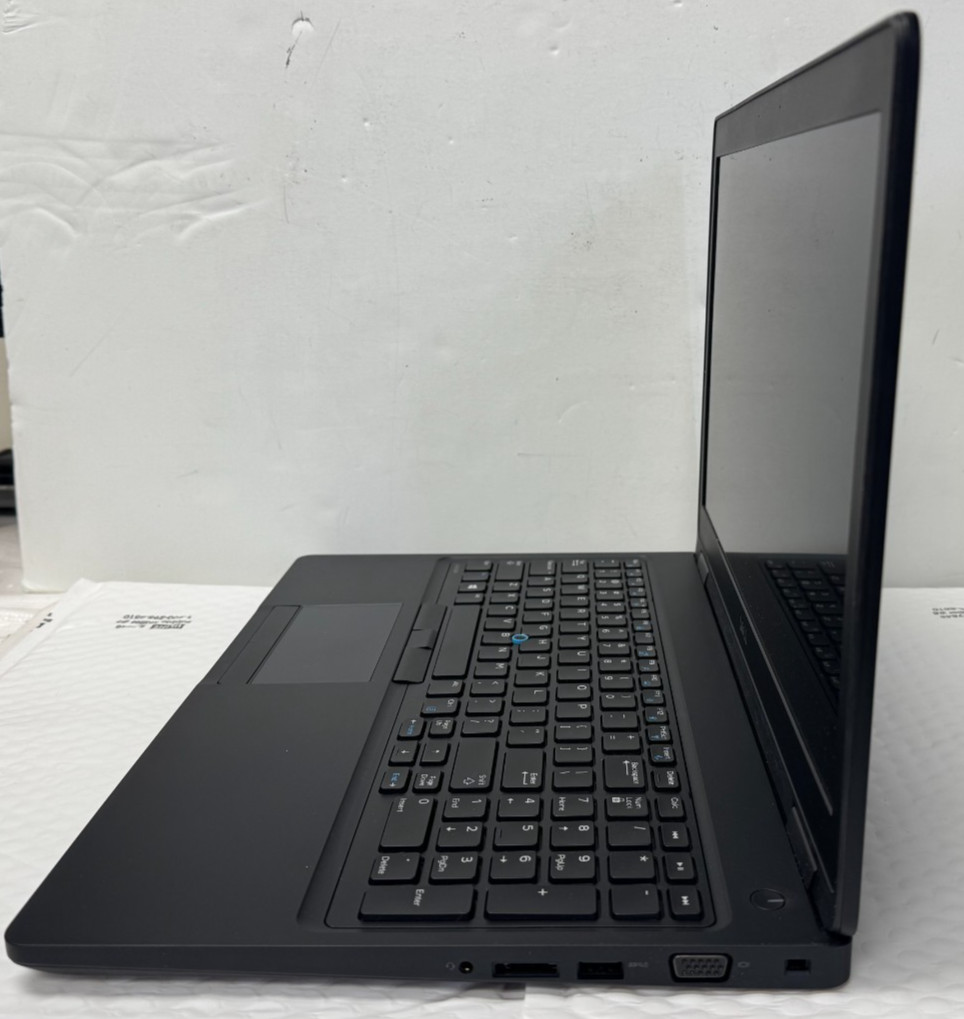 Dell Latitude 5580 i5 i5-7440HQ 8GB 256GB 15.4″ Laptop – NO Camera