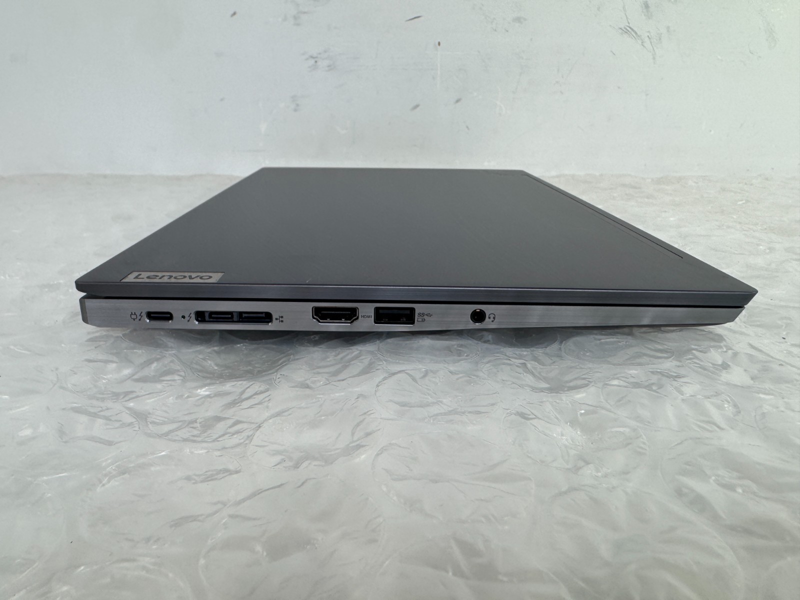 Lenovo ThinkPad T14s Gen 2 i7-1185G7 16GB 256GB SSD 14″ FHD Win 11 Pro