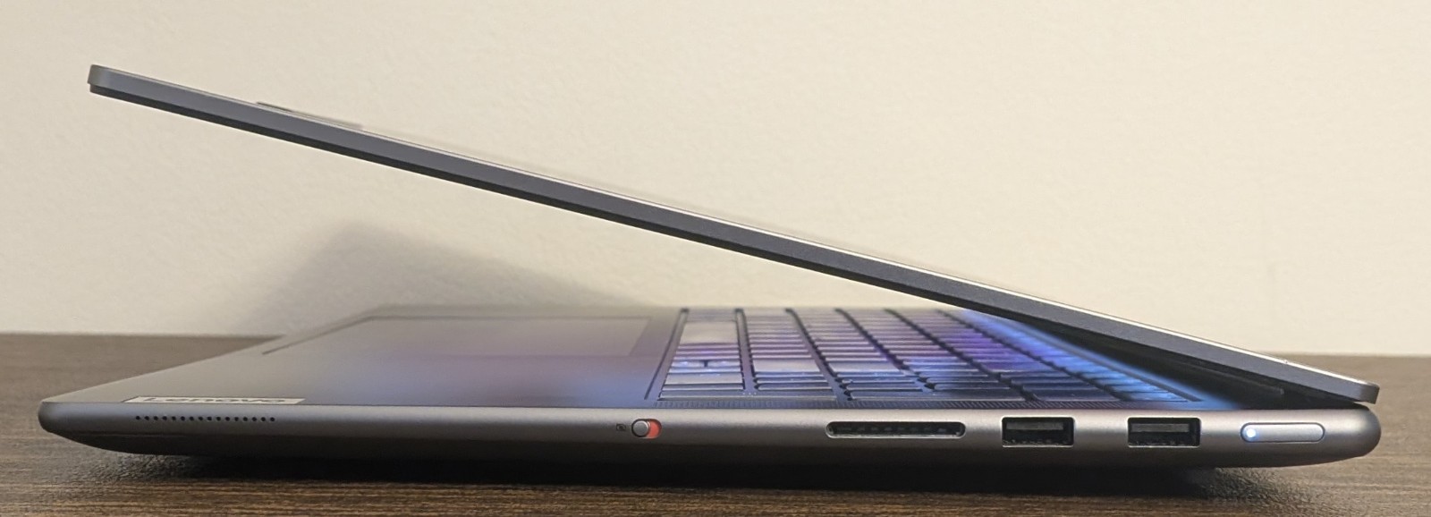 Lenovo Yoga Pro 9i 16″ 3.2K 165Hz (Core Ultra 9 185H, 32GB/1TB SSD, RTX 4050)