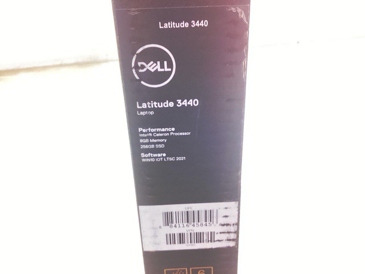 Dell Latitude 3440 14″ Celeron 7305 8GB 256GB SSD WiFi 6E Win 10 IoT (52H87)
