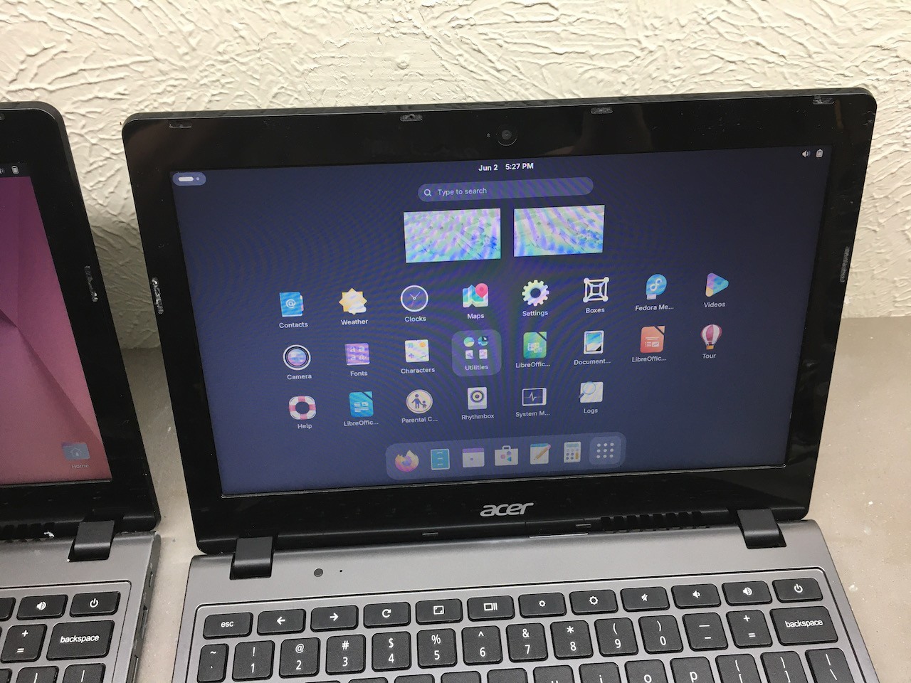Lot 3x Acer Linux Laptops 1.40GHz 2955U 2GB DDR3 16GB SSD Mint Fedora Ubuntu