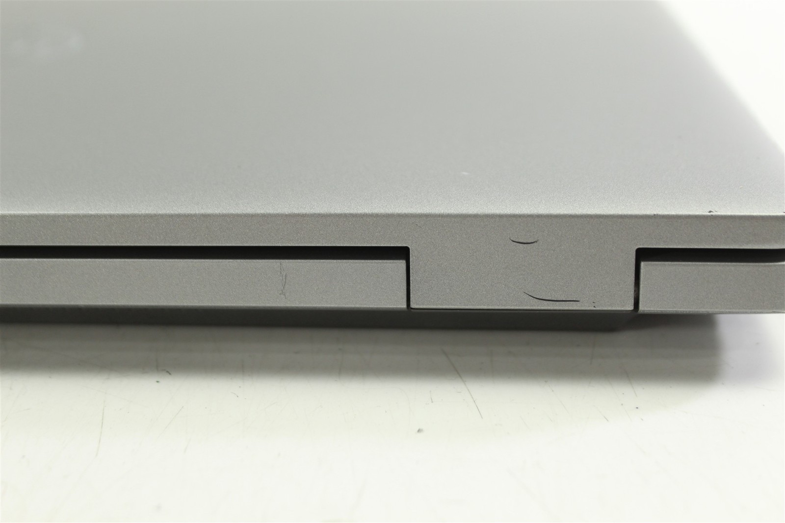 Dell Latitude 5531 15.6″ FHD i5-12500H 2.5GHz 256GB SSD 16GB RAM W11P