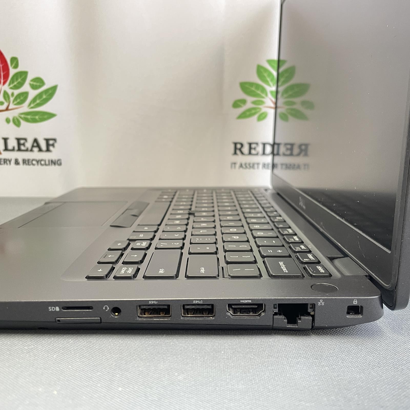 Dell Latitude 5401 14 in FHD, Core i7-9850H, 16GB, 256GB NVMe, MX150 | Grade B/C