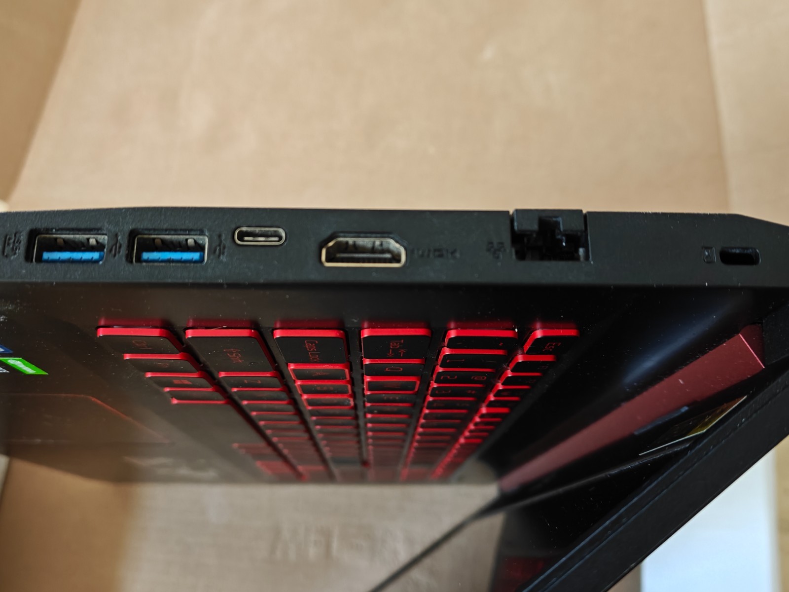 Acer gaming FHD 17.3″ Nvidia GTX 1650 9th core i5 2.4GHz 16GB RAM 768GB SSD