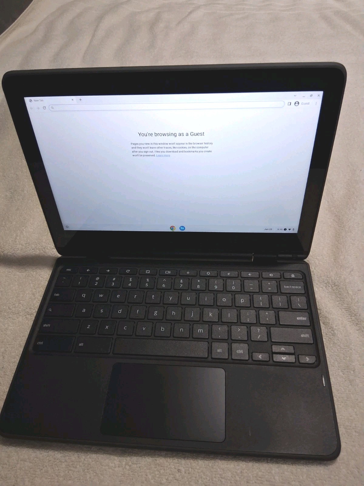 Lenovo 300e Black Chromebook 11.6″ Touchscreen 4GB Ram 32GB Storage HDMI Port