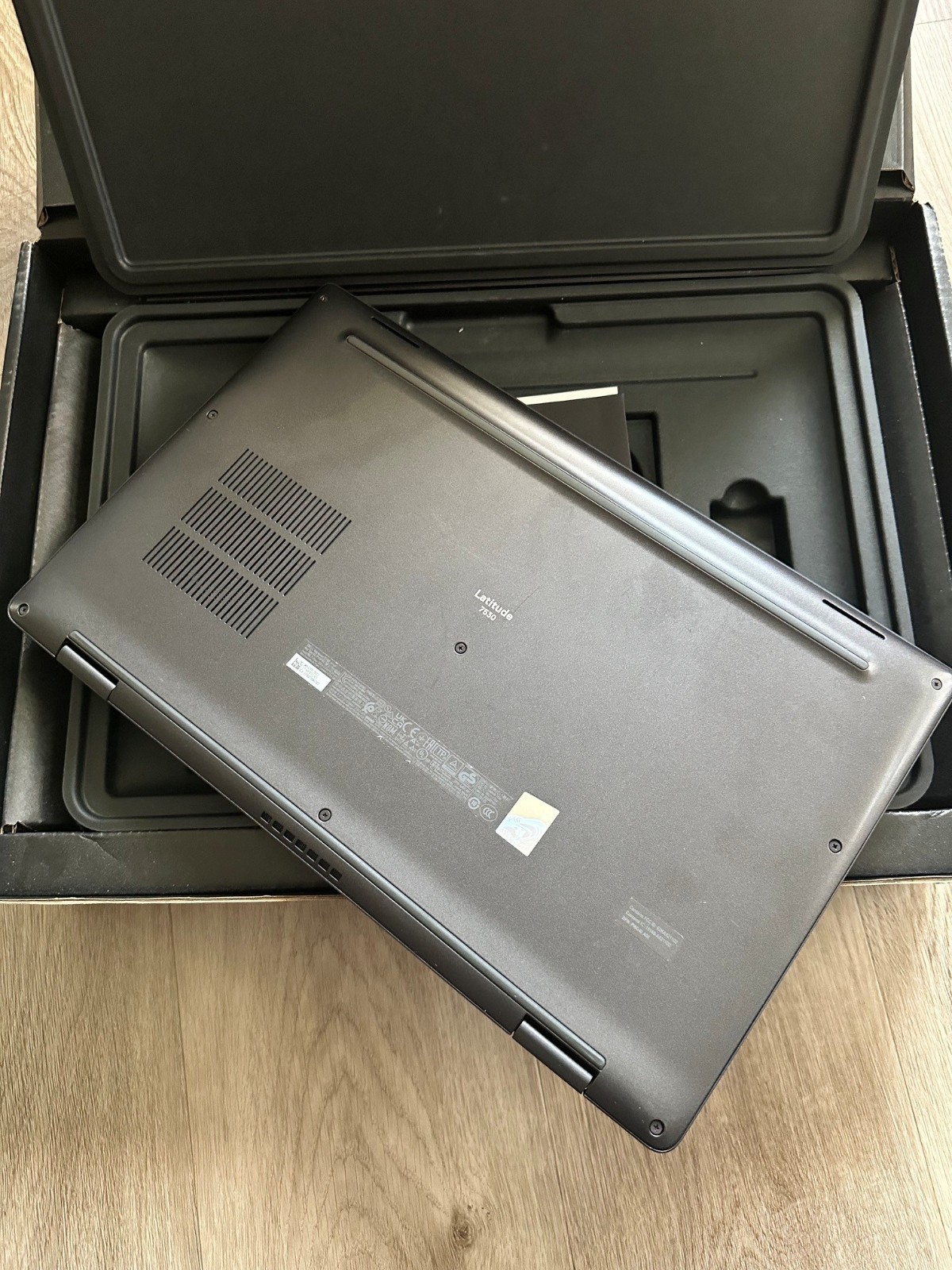 Dell Latitude 7530 – 12th Gen i7, 16GB RAM, 512GB SSD