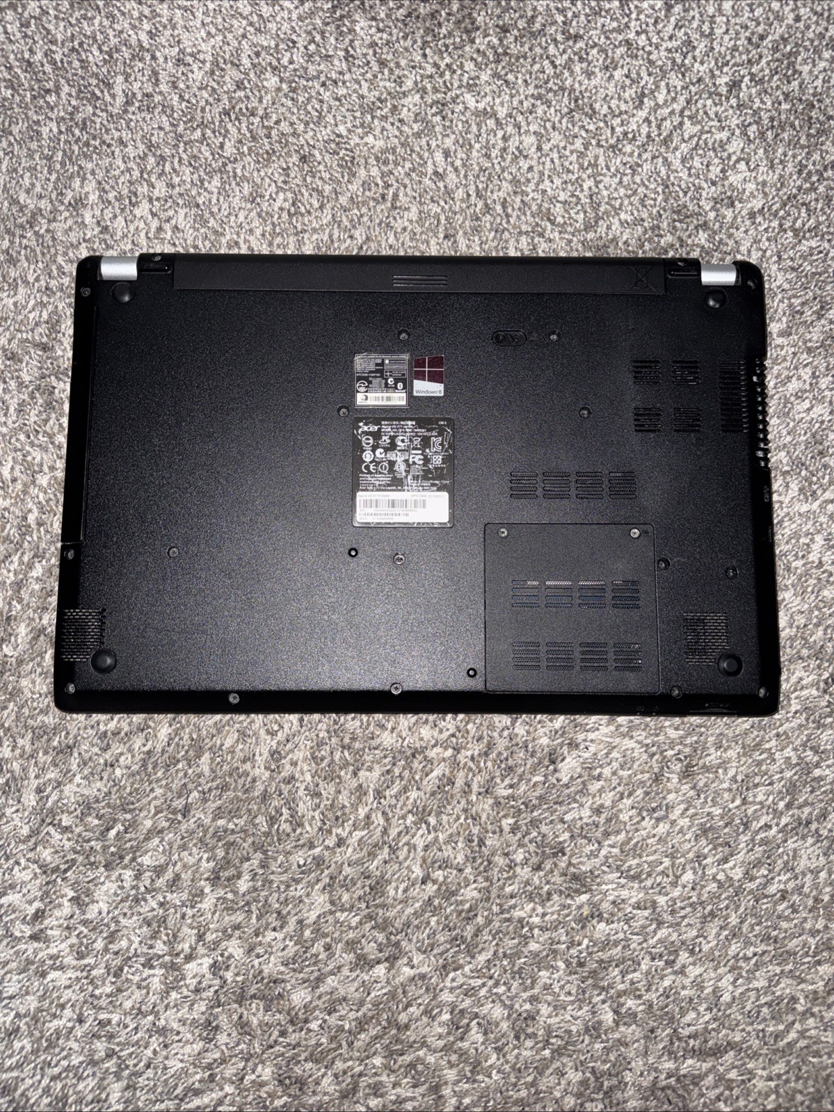Cracked Acer Aspire v5-571P i3-3227U 1.9ghz 4GB RAM 500GB HDD Win 10 H For Parts