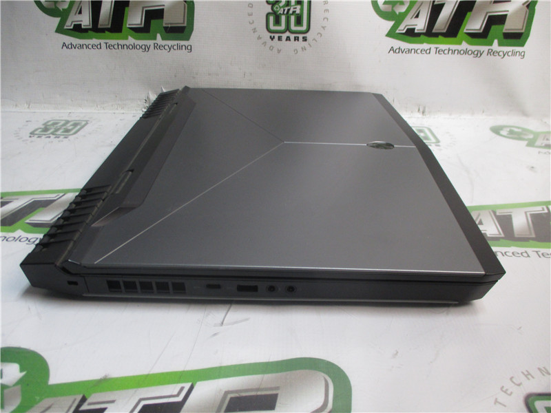 Alienware M17 R4 Laptop i7-7820HK 2.9GHz 32GB 512GB SSD GTX 1080 Win 10 Pro COA