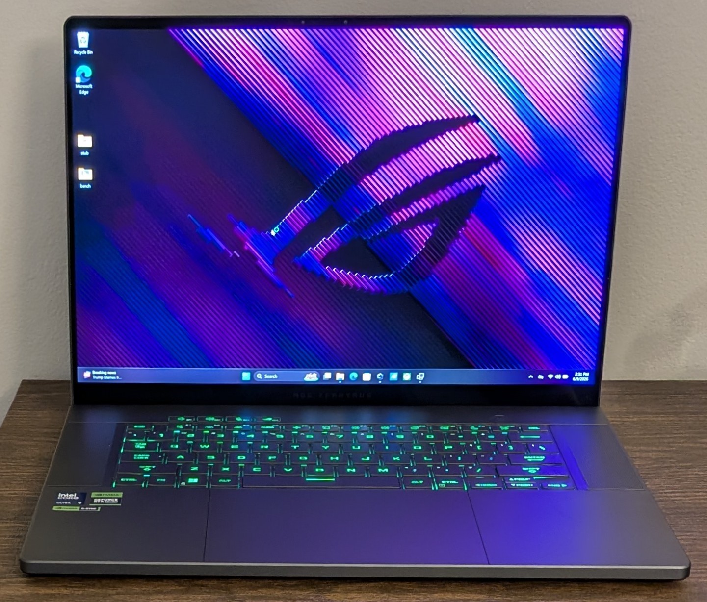 ASUS ROG Zephyrus G16 OLED (Core Ultra 9 185H, 16GB/1TB SSD, RTX 4070) Laptop