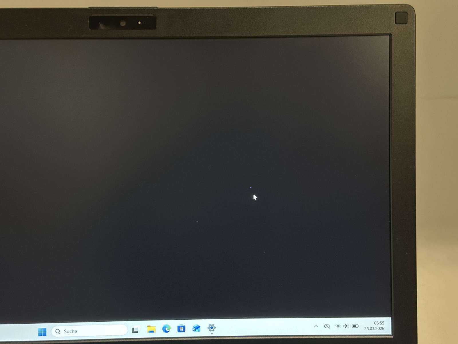 Fujitsu LifeBook E459 15.6″ FHD i5-8250U 8GB DDR4 256GB M2 SSD Win11 Pro Pixel