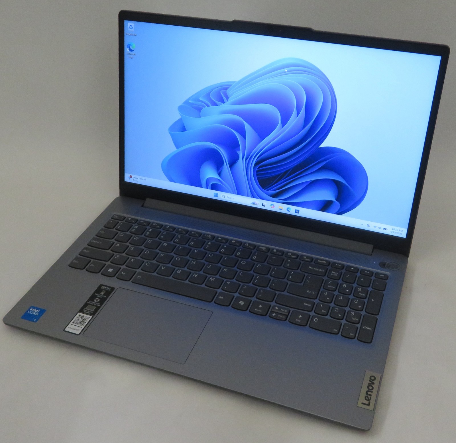 Lenovo IdeaPad Slim 3 15IRU9 CORE 5 120U 1.4GHz 8GB RAM 256GB Win11