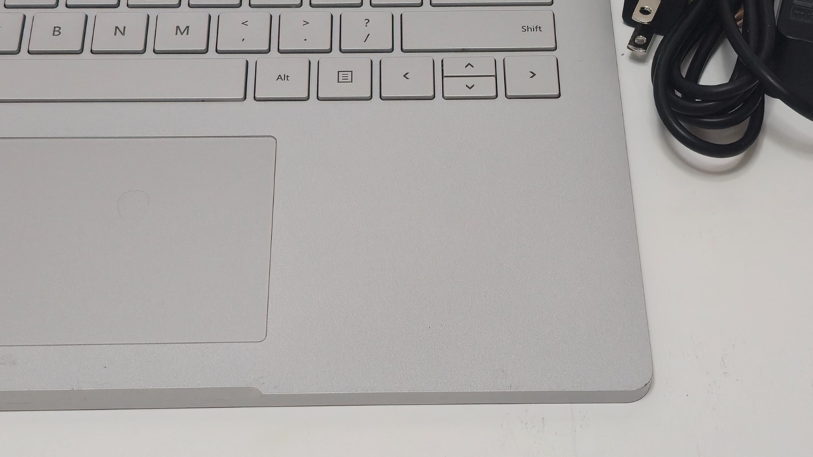 Surface Book 3 13.5″ (1900) Core i7-1065G7, 32GB RAM 512 GB SSD Nvidia GTX 1650