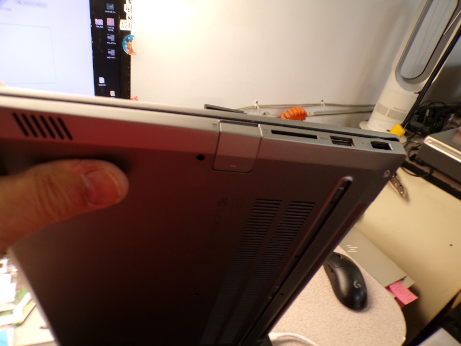 Lenovo ThinkBook 14-IIL 14″ Intel Core i7-1065G7, 8GB no ssd 14″ FHD Laptop #729