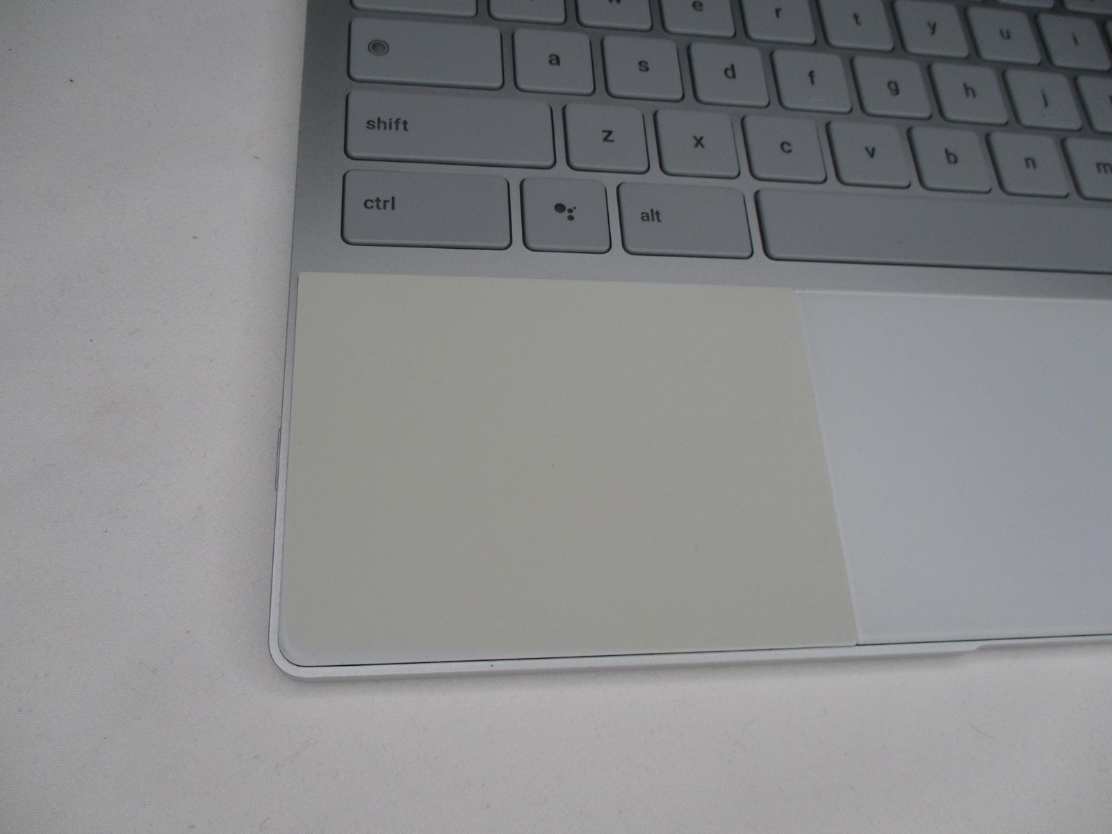 Google Pixelbook C0A Chrome 12.3″ TouchScreen i7-7Y75 16GB 512GB Wi-Fi – READ