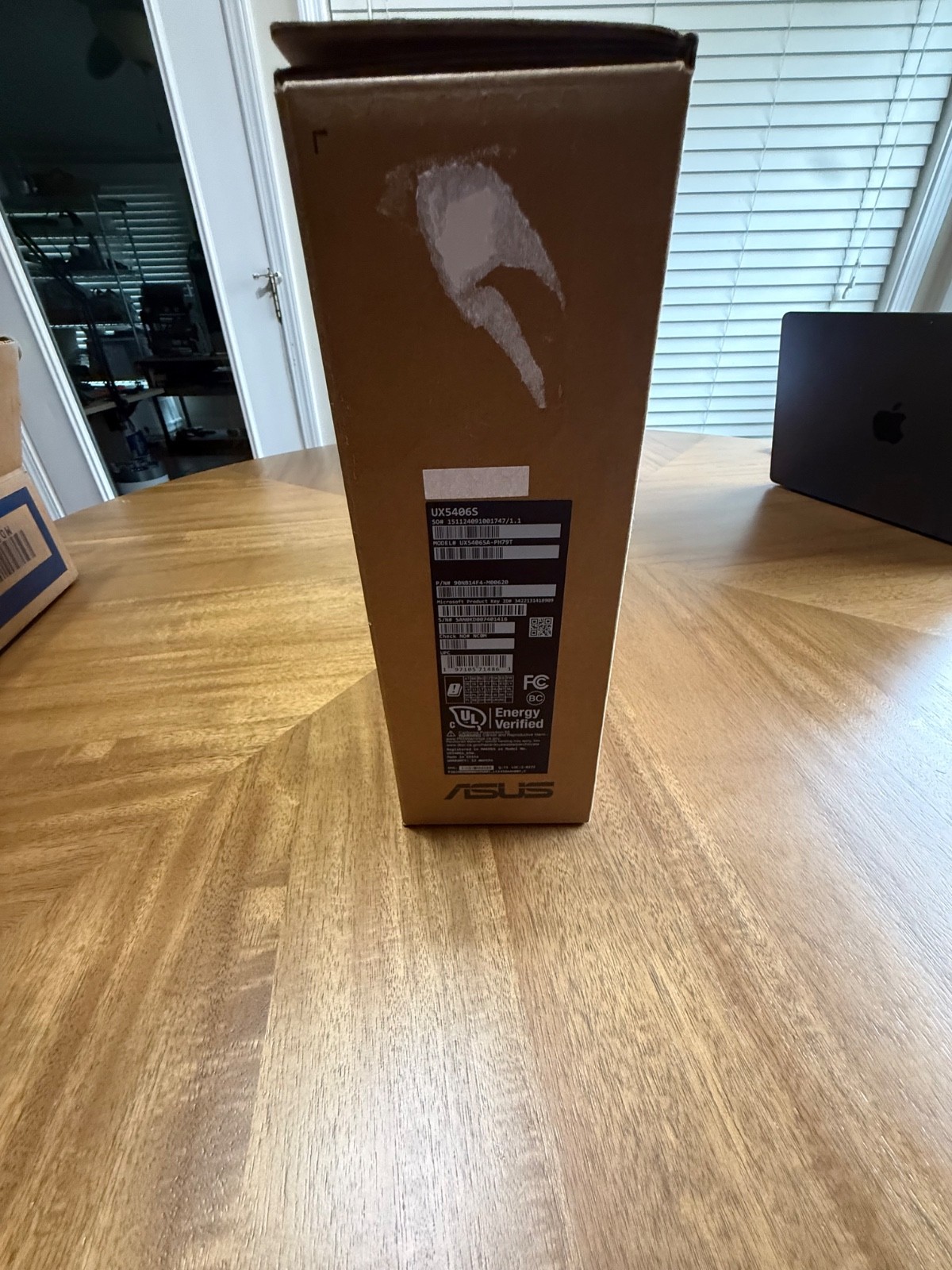 ASUS Zenbook UX5406S 14″ Intel Ultra 7 258V 32GB DDR5 1TB SSD 3K OLED 120Hz