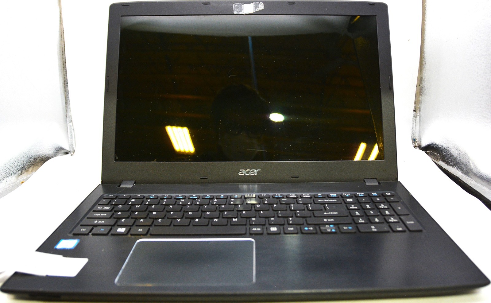 Acer Aspire E5-5750 8GB DDR4 NO OS/NO STORAGE/NO BOOT *PARTS/REPAIR/READ*