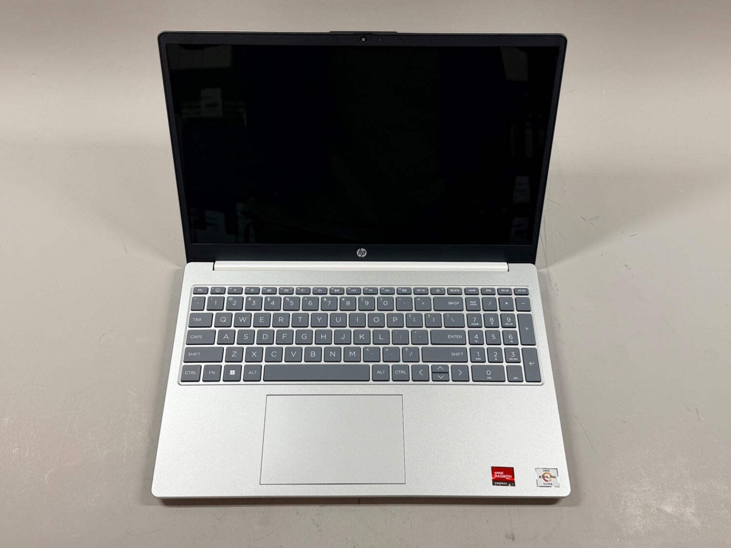 HP Envy 15.6″ Athlon Silver 7120U 3.5GHz 8GB RAM 1TB SSD Radeon Graphics