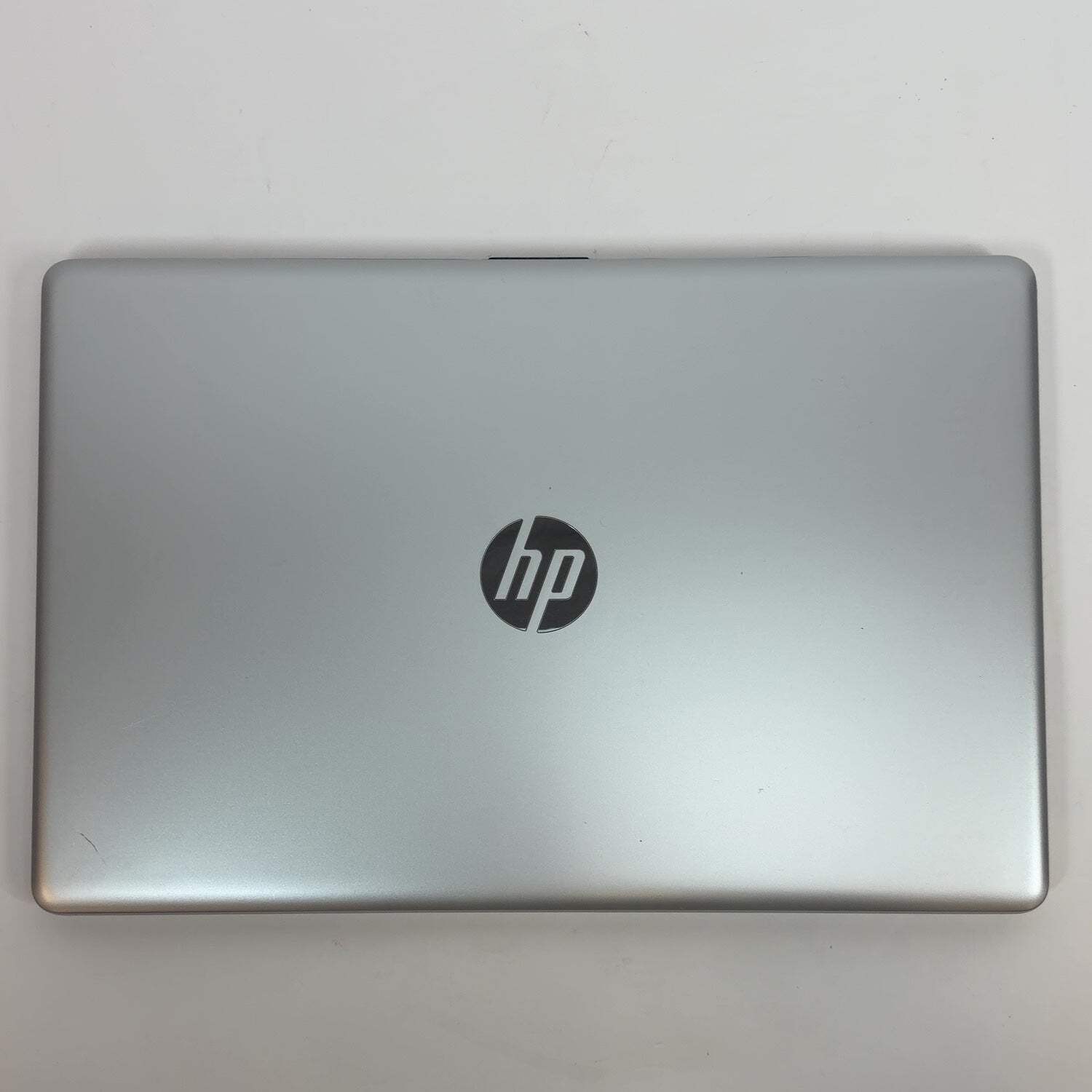 HP Laptop 17-BY3053CL 17.3″ i5-1035G1 1.0GHz 12GB RAM 1TB HDD