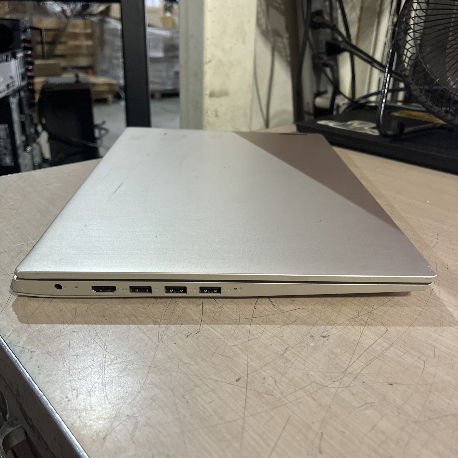 LENOVO IDEAPAD 3 15ADA05 AMD RYZEN 5 4GB RAM NO HD