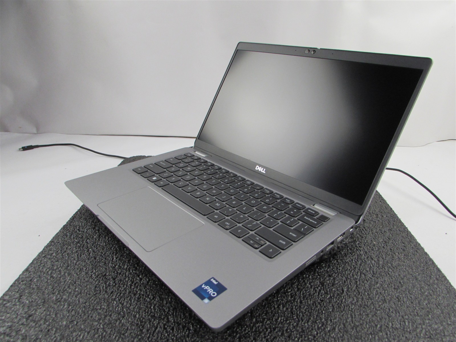 DELL LATITUDE 5330 FHD TOUCHSCREEN I5-1245U 10 CORE 512GB 16GB RAM NO O.S/BATT