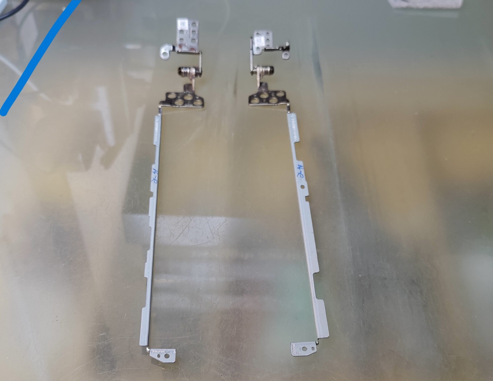 HP 14-R 240 G3 246 G3 14-N 14-G 14-Z CERNIERE HINGES AM14C000100 AM14C000200