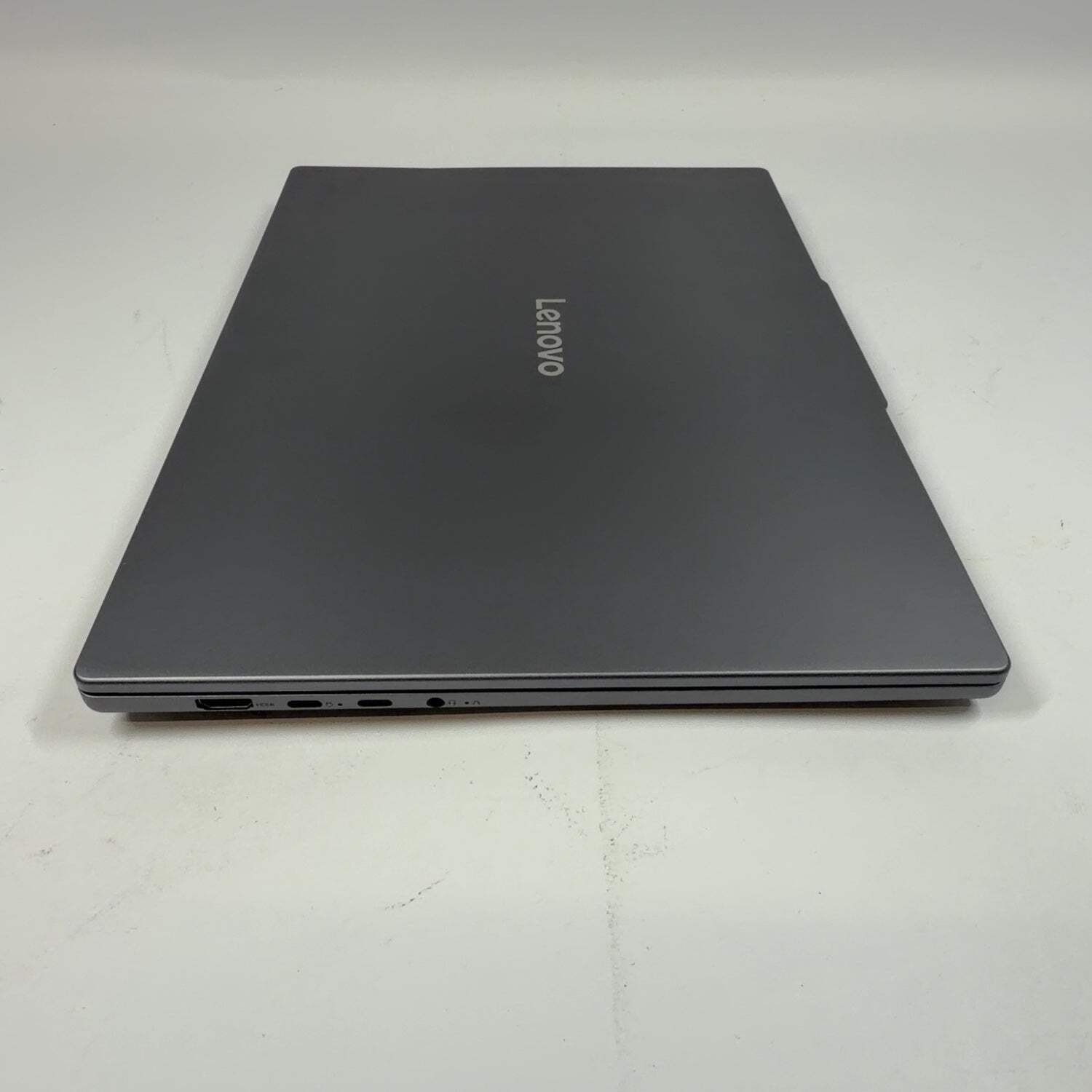 Lenovo IdeaPad Slim 5 16IPH11 16″ Core Ultra 5 322 2.5GHz 16GB RAM 512GB SSD