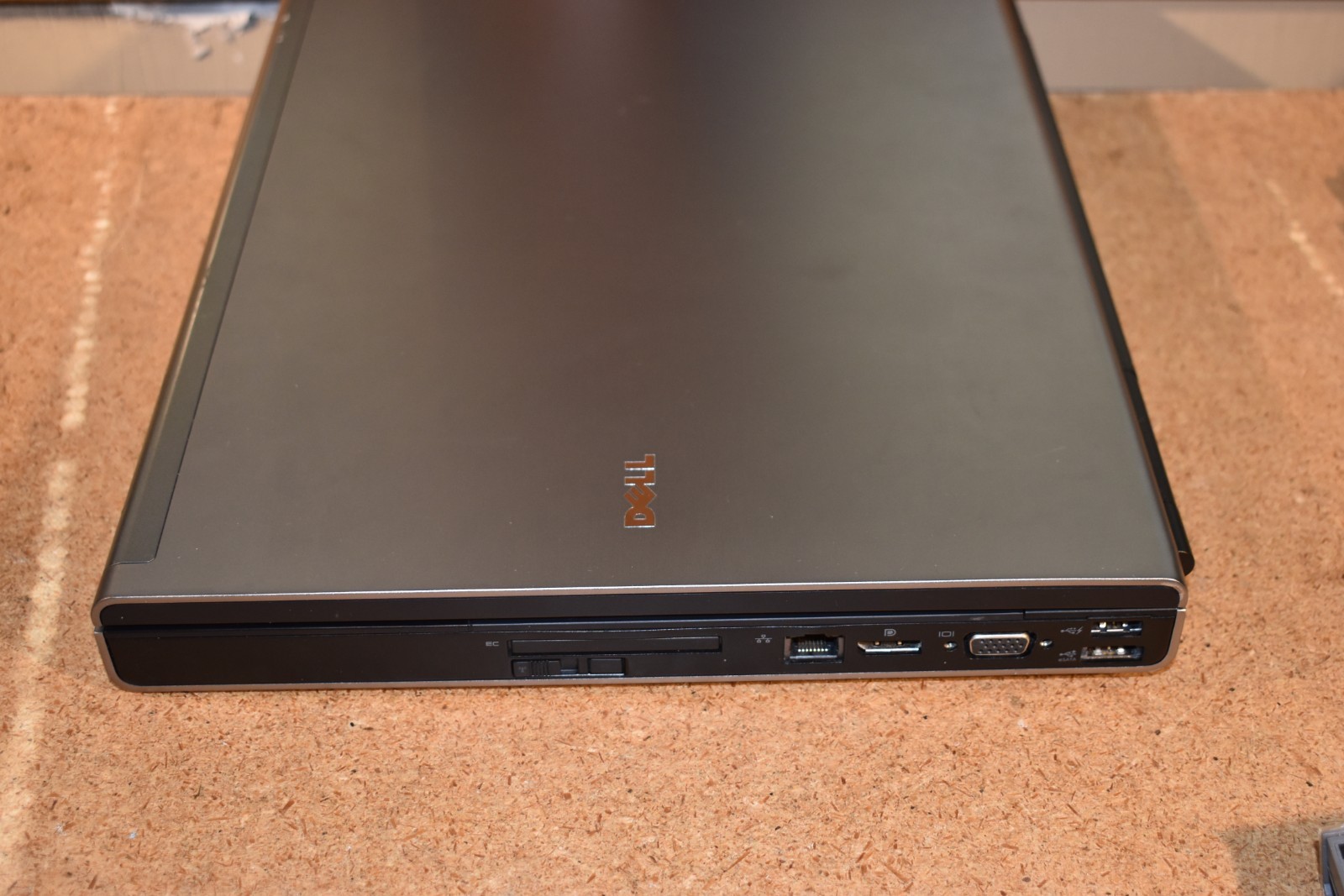 Dell Precision M6400 17″ Windows XP Quad Q9300 1TB NVidia 3700M 1920×1200 WUXGA