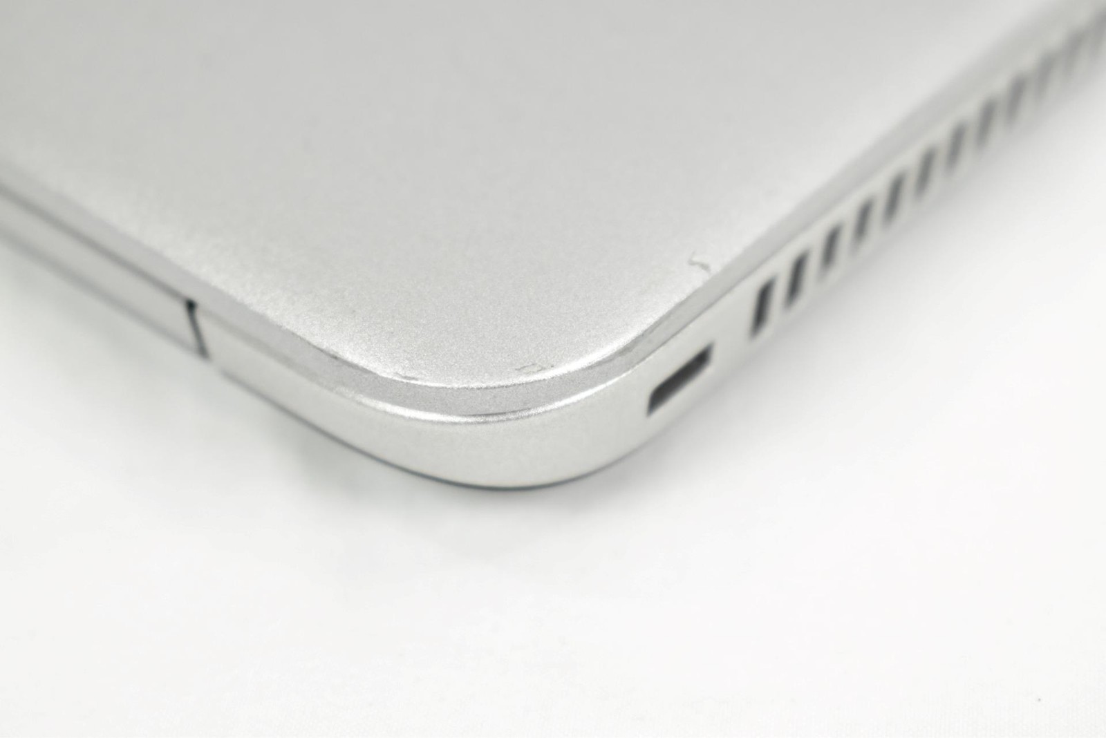 HP EliteBook 850 G4 Laptop i5-7300U 2.6GHz 8GB 256GB SSD 15.6″ No OS