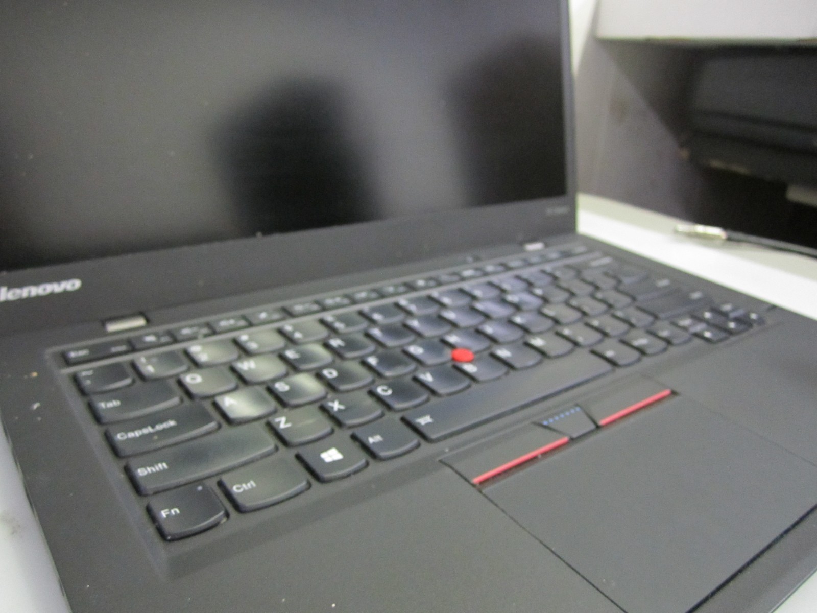 Lenovo ThinkPad X1 Carbon 2.30Ghz i5-5300U 8GB 256GB M2SSD Laptop w/ AC [NO OS]