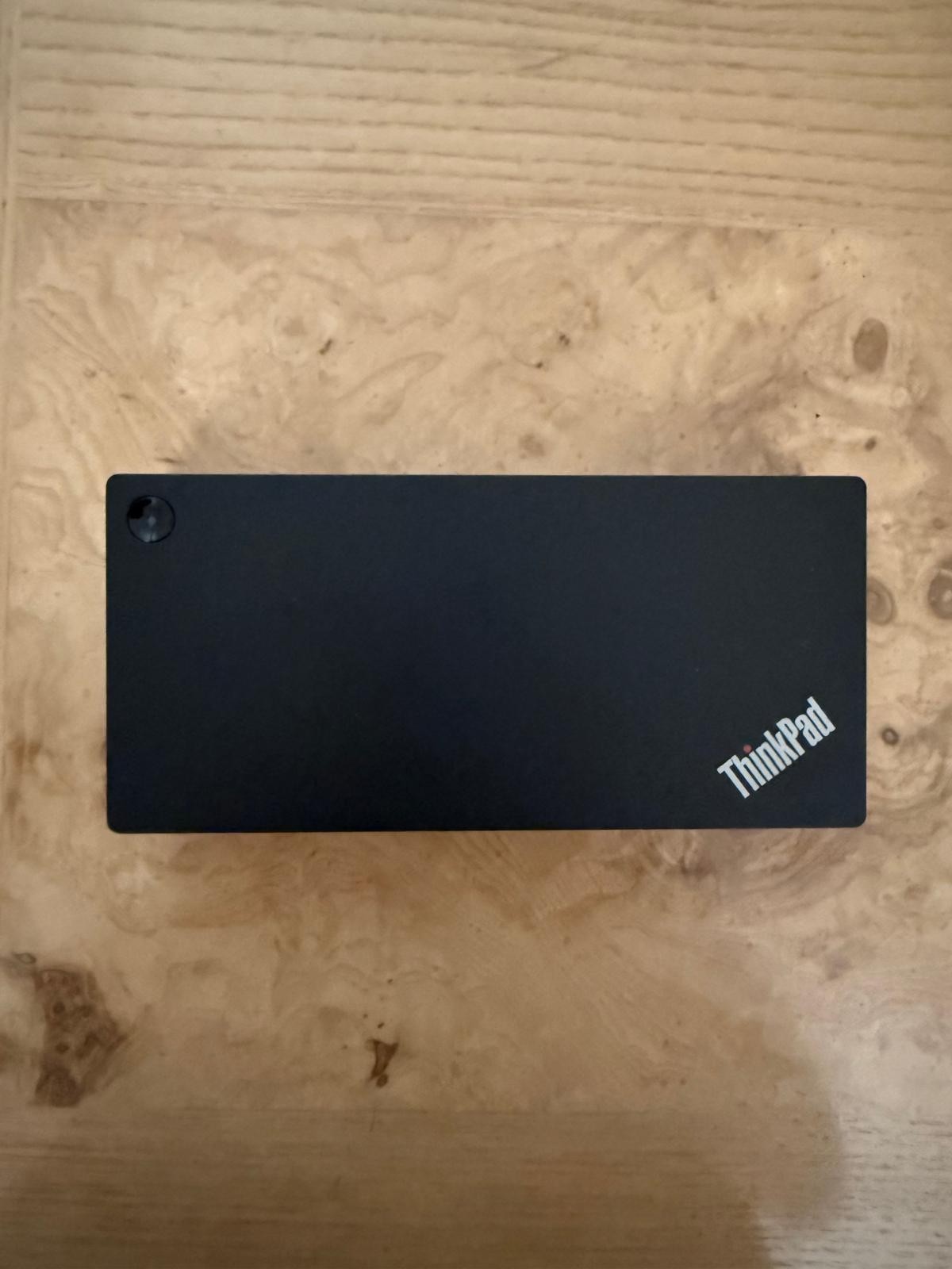 Lenevo ThinkPad E14 Gen6 14″- Barely used ( 1 month) comes w/ docking station
