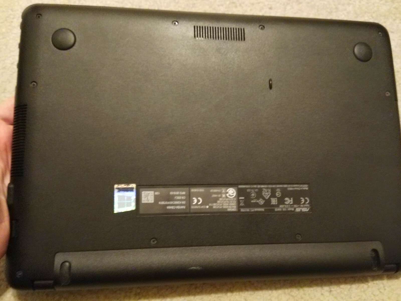 ASUS X441BA 14″ 500GB HDD, AMD A6-9225, 2.6GHz, 4GB RAM Radeon R4 Laptop, Silver