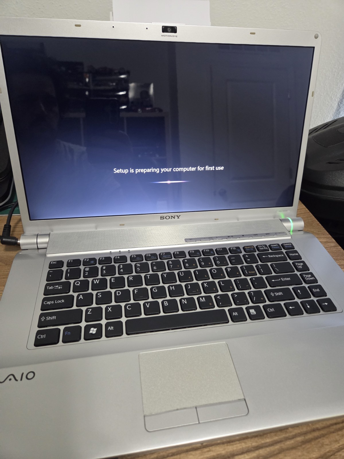Sony VAIO VGN-FW510F 16.4″ Display Intel Core 2 Duo Radeon 4650 Gpu Factory