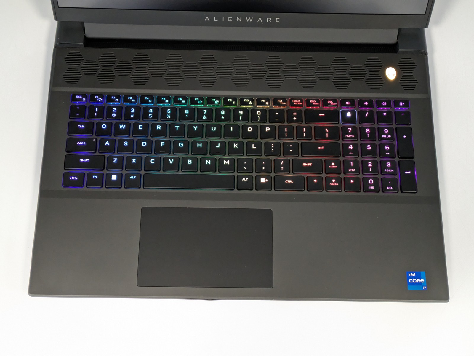 Alienware m18 R2 18″ i7-14700HX 16GB DDR5 1TB SSD GeForce RTX 4070 Windows 11H