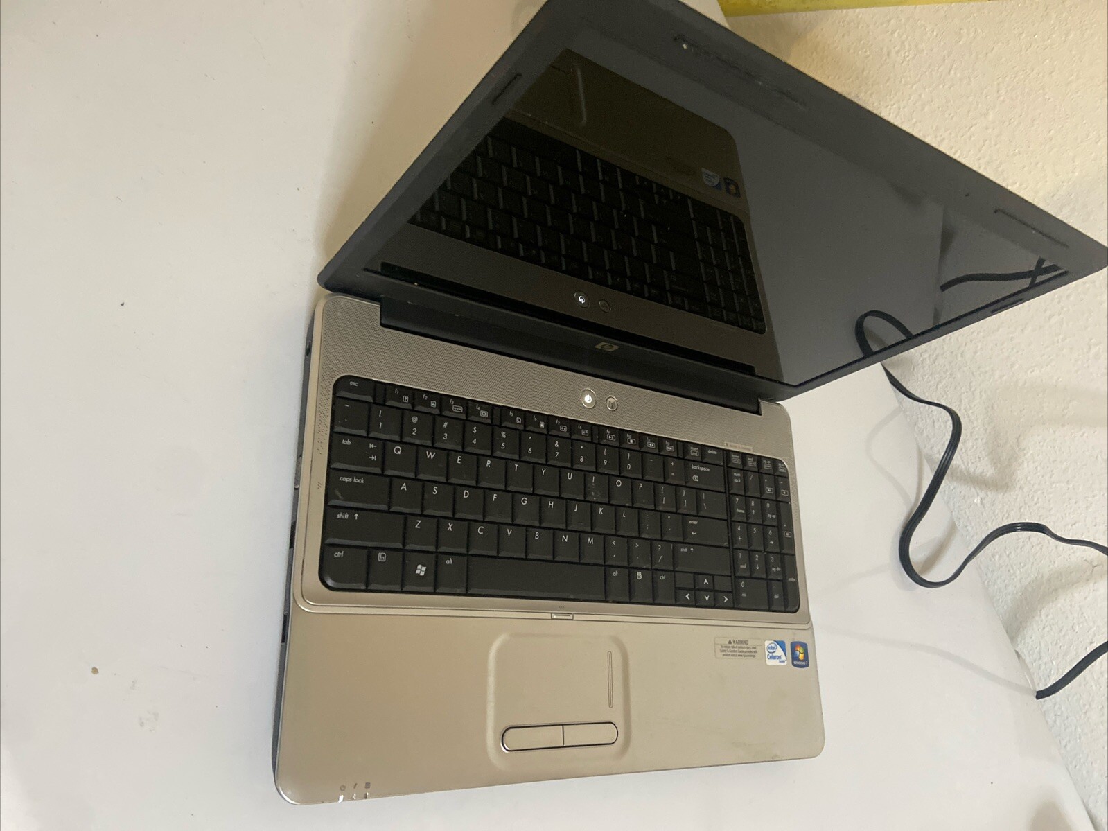 HP G60-235dx Notebook PC Intel Celeron One-Core 2.20GHZ 320 GB HDD